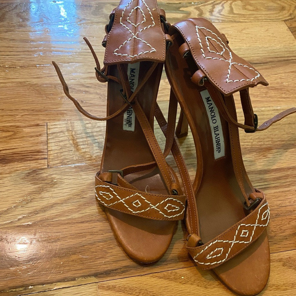 Brown Manolo Blahnik strappy sandal size 37